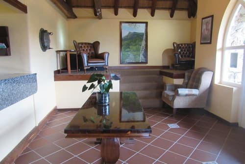 Emafini Country Lodge, Reception