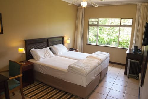Emafini Country Lodge, Room