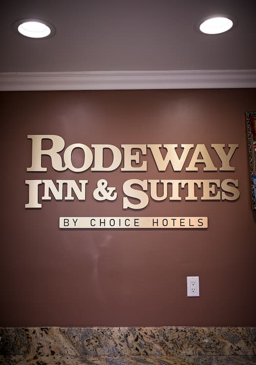 Rodeway Inn & Suites Bellflower, Reception