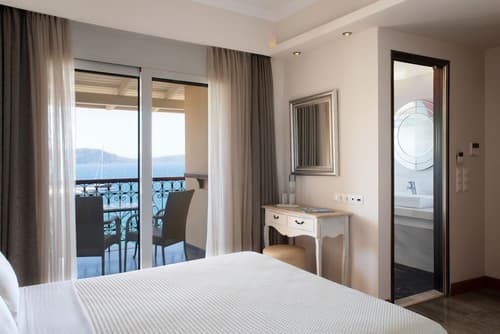 Karalis City Hotel, Room