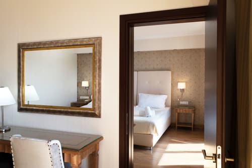 Karalis City Hotel, Room