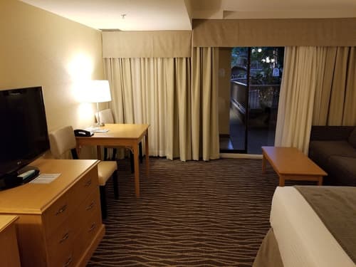 Prestige Vernon Lodge and Conference Centre, Room