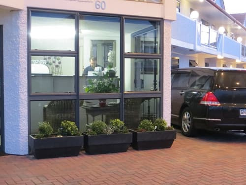 Harbour View Motel on Ahuriri Beach in Napier NZ with sea view suites