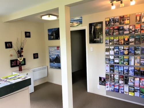 Fiordland Lakeview Motel and Apartments, Interior entrance