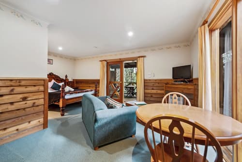 Cradle Forest Inn