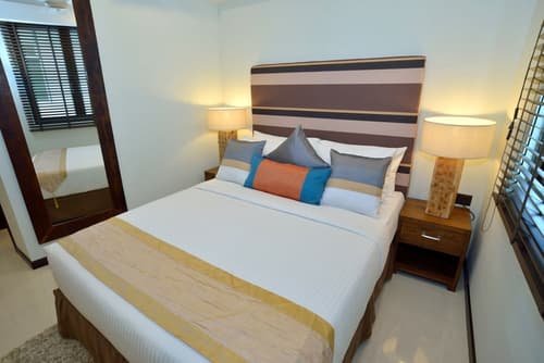 The Somerset Hotel, Room