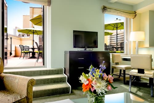 Hotel Beacon, Primary image