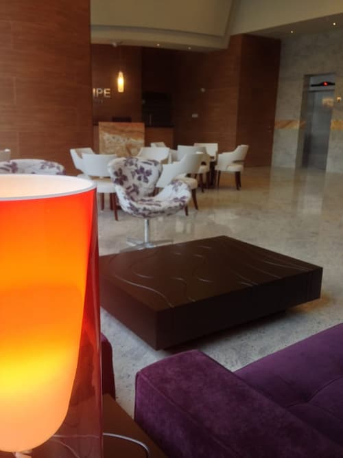 Principe Hotel and Suites, Lobby sitting area