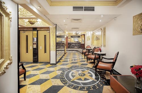 Holidays Express Hotel, Lobby