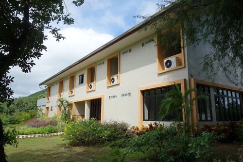 Sunshine Paradise Resort