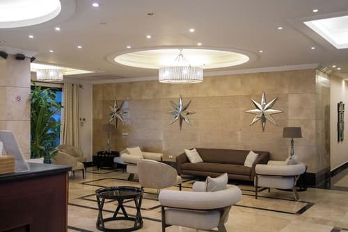 The Country Lodge Hotel, Reception