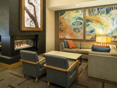Hyatt Place Portland Downtown - Old Port Square, Lobby sitting area