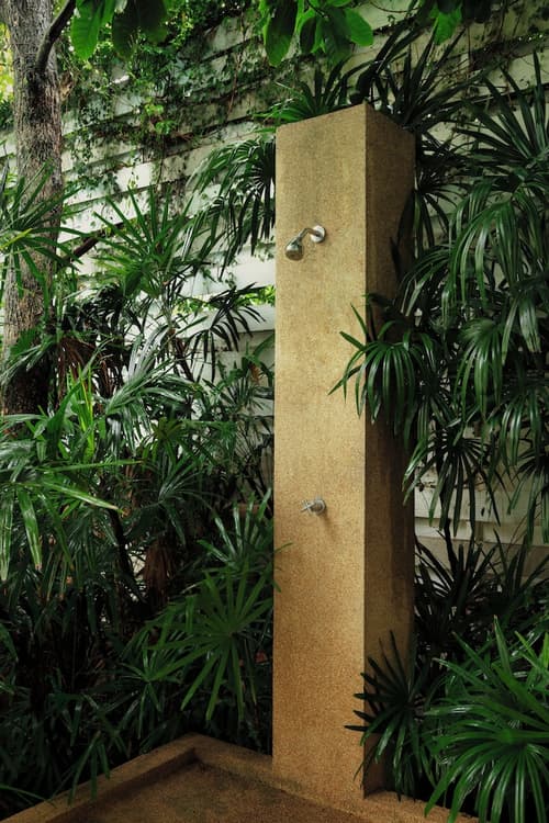 The Grand Napat, Exterior