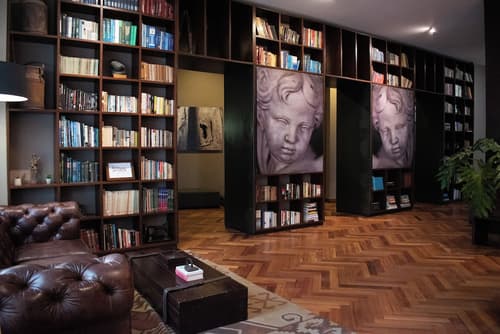 Sites Hotel, Reception