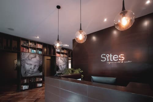 Sites Hotel, Reception