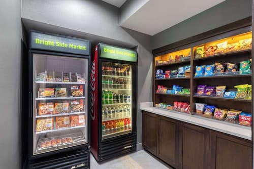 La Quinta Inn & Suites by Wyndham Knoxville Papermill, Room amenity