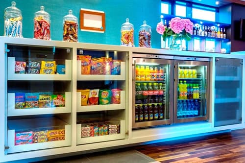 Hampton by Hilton Warsaw City Centre, Snack bar