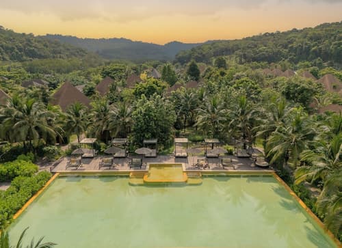 High Season Pool Villa & Spa