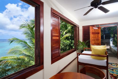 Hibiscus Lodge