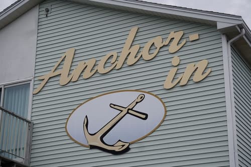 Anchor In Distinctive Waterfront Lodging, Front of property