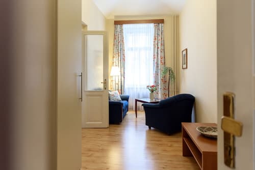 Hotel Orion, Lobby sitting area