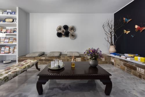 Parosland Hotel, Lobby sitting area