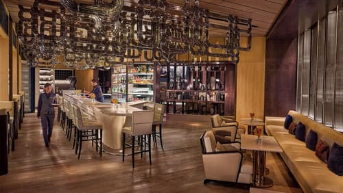 Mandarin Oriental, Taipei, Scooter/moped