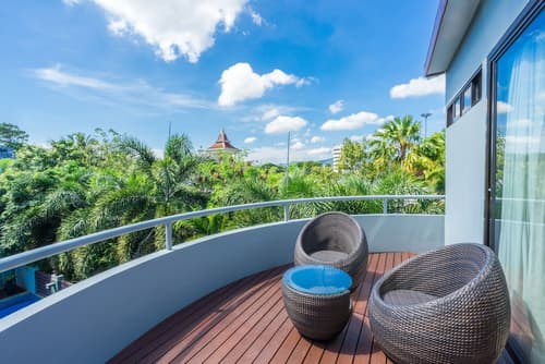 Baan Suwantawe, Terrace/patio