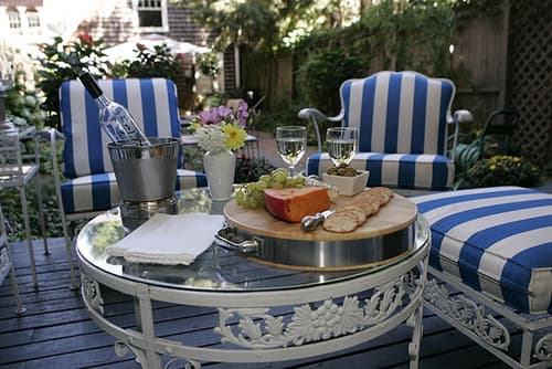 The Morgan State House, Outdoor dining