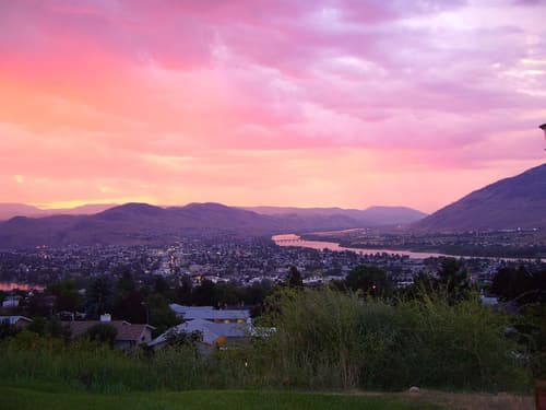 Hospitality Inn, Property grounds