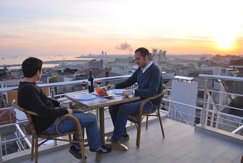 Divani Ali Hotel, Outdoor dining