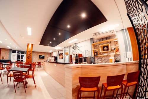 P1 Hotel, Restaurant