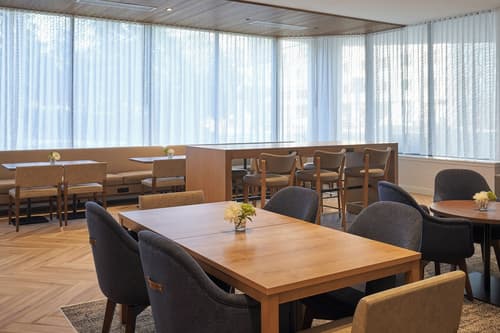 Staybridge Suites Wilmington Downtown by IHG, Breakfast meal