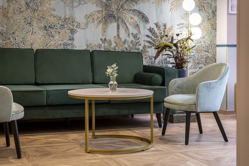 Splendid Hotel, Lobby sitting area