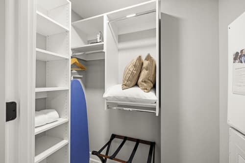 Coda on Half, a Placemakr Experience - Navy Yard, Room