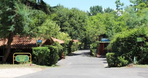 Seven Hills Camping & Village