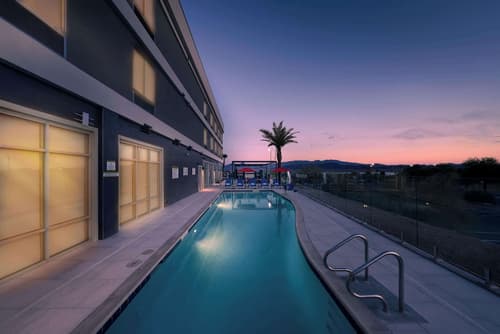 Home2 Suites Lake Havasu City, Az, Pool