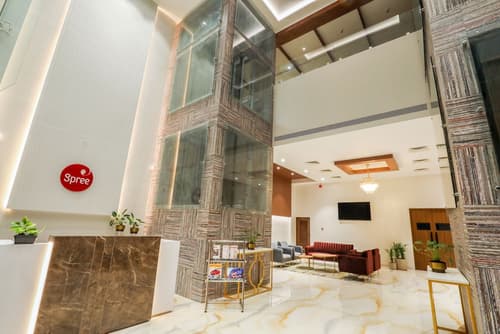 Spree Hotel Aurangabad, Lobby