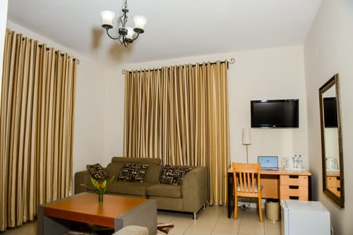 One Click Hotel, Room