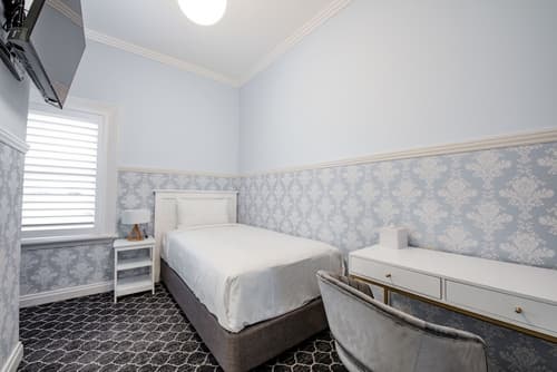 Bankstown Hotel