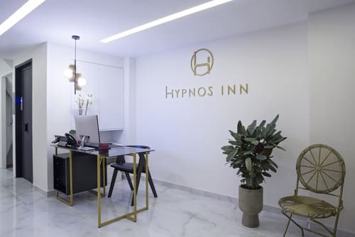 Hypnos Inn Athens, Reception