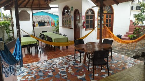 Hostal Las Gardenias, Reception