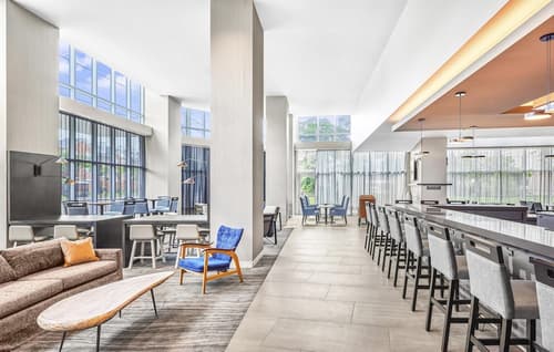 Hyatt House Houston Medical Center, Lobby