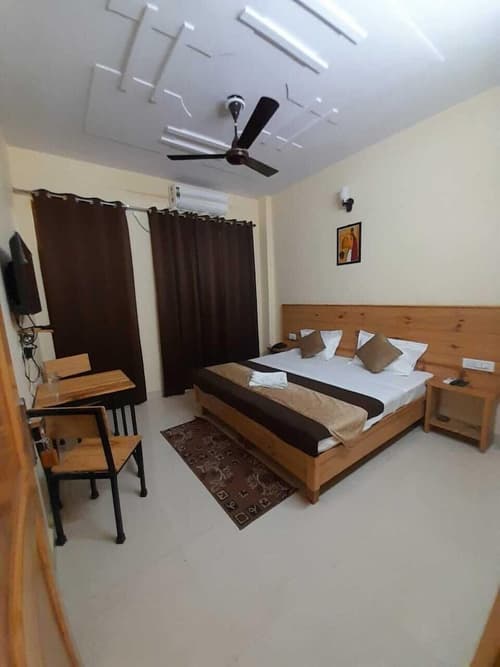 Hotel Krishna Rishikesh