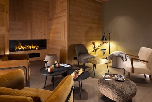 Higalik Hotel, Lobby sitting area