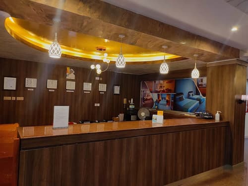 Koki Hotel, Concierge desk