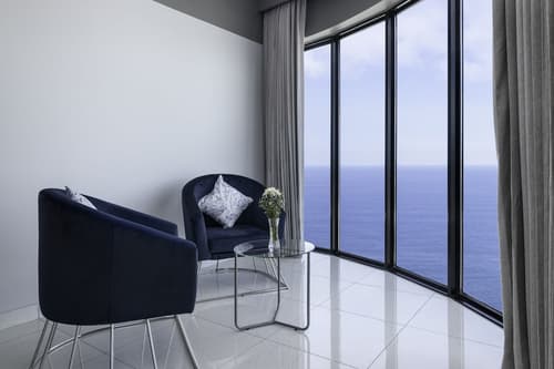 MaRadha Colombo, Living area