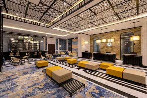 La Vela Hue Hotel, Reception