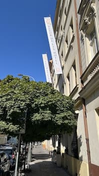 Fleur De Lis Hotel, Front of property