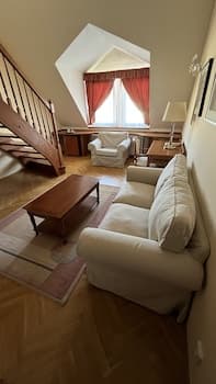 Fleur De Lis Hotel, Room